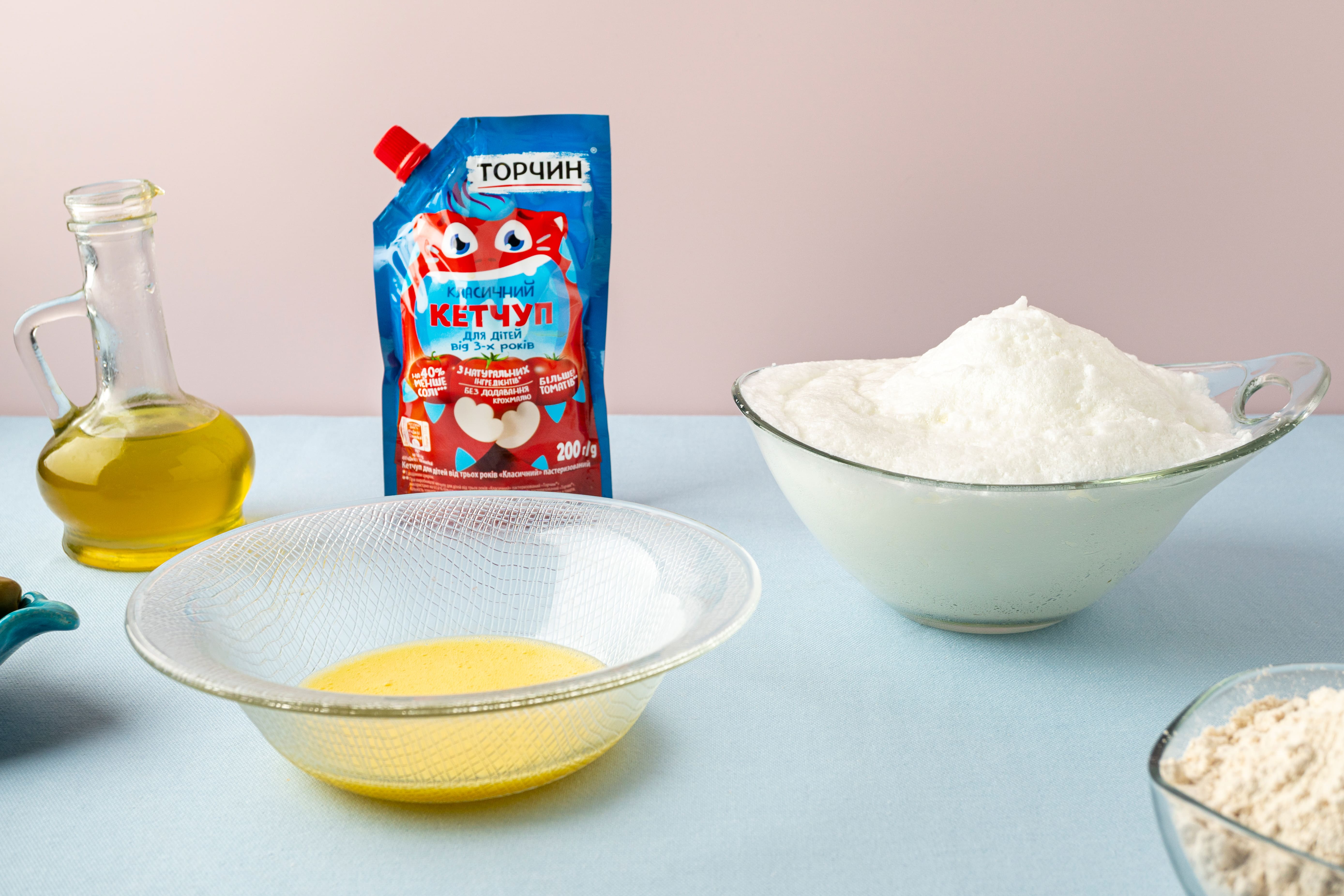 Томатний бісквіт