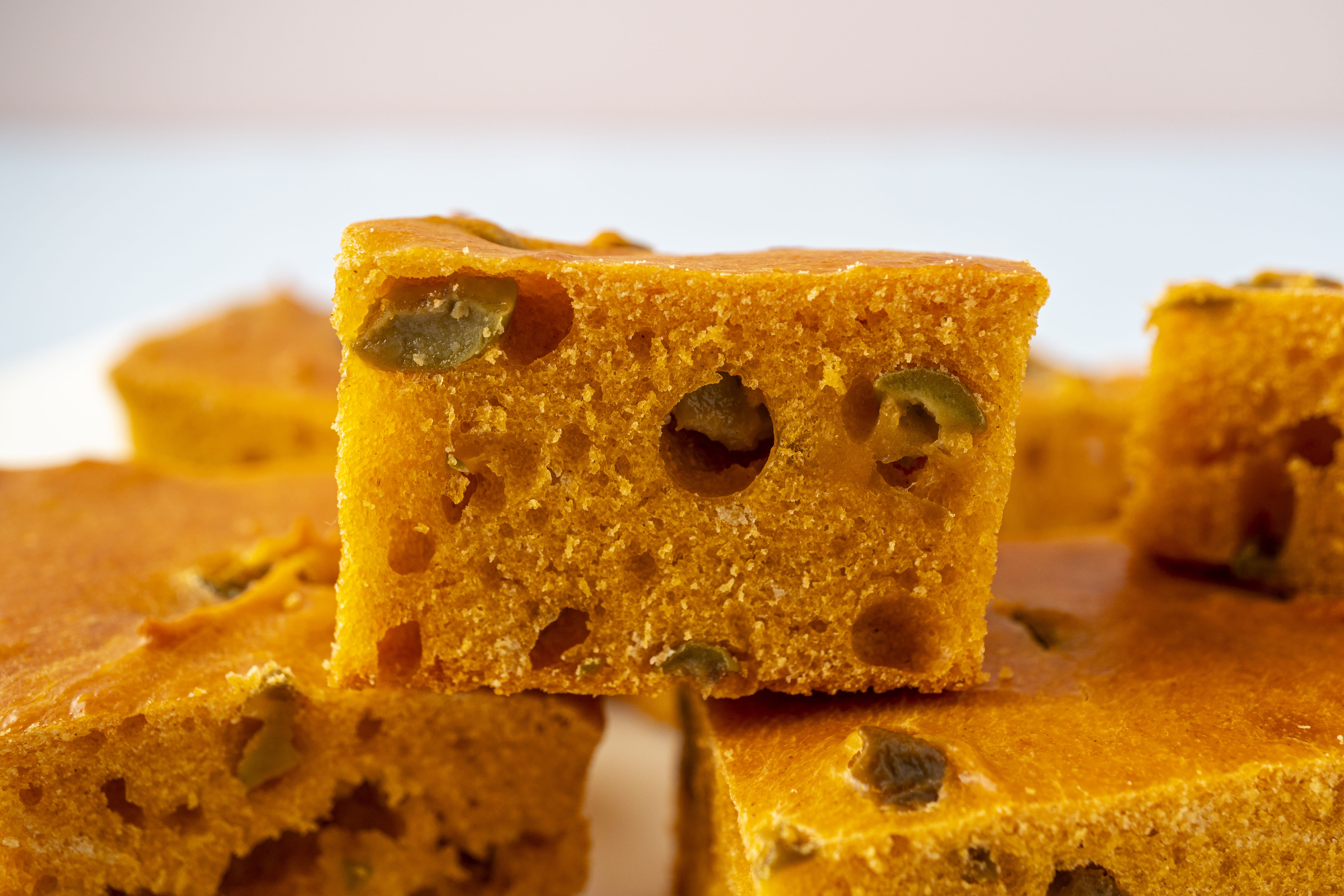 Томатний бісквіт