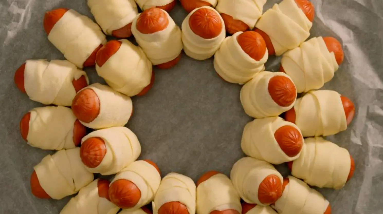 Віночки з сосисками