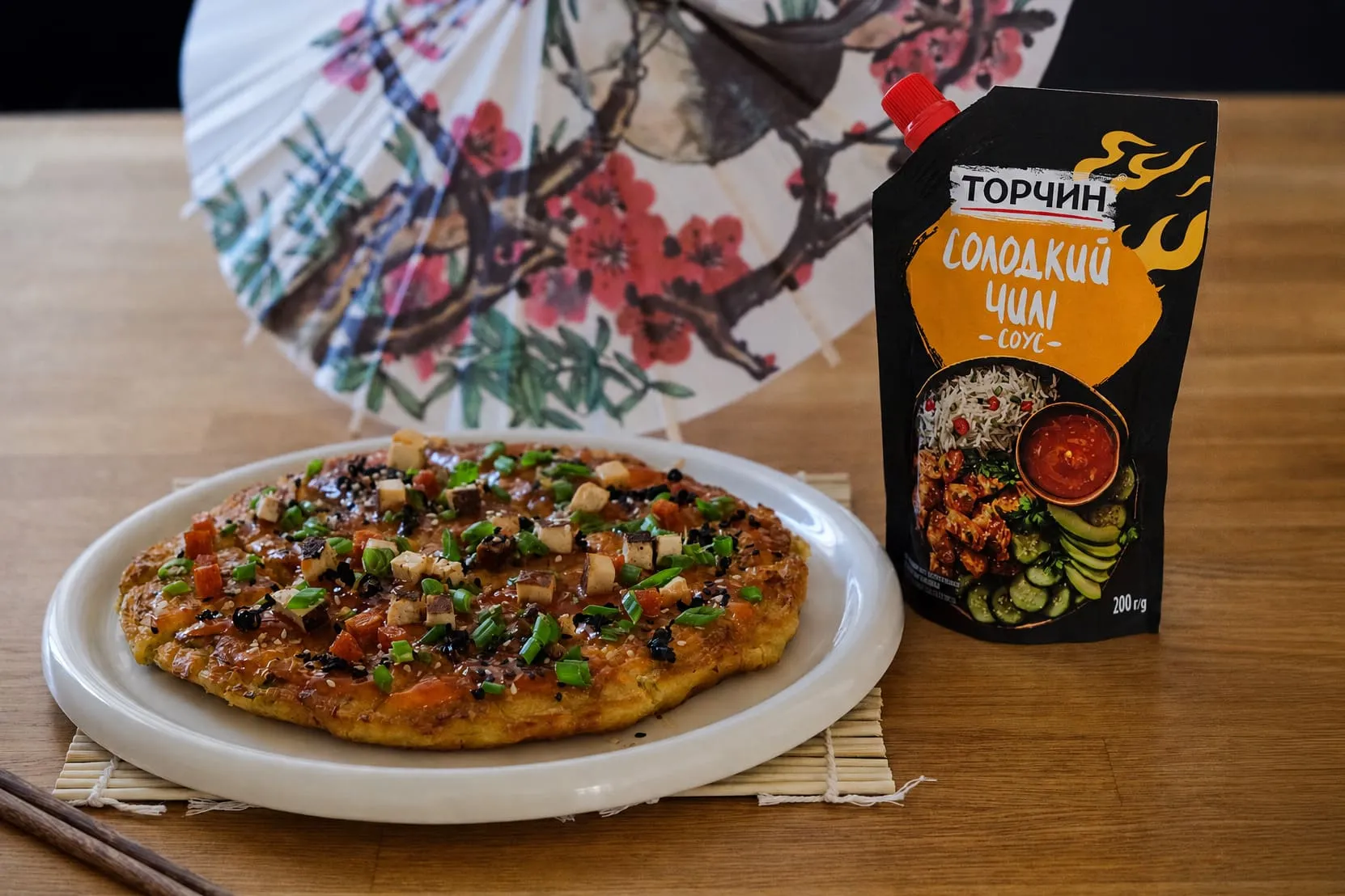 okonomiyaki-z-sousom-solodkyi-chyli